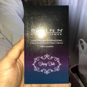 Skinn by Dimitri James eye shadow